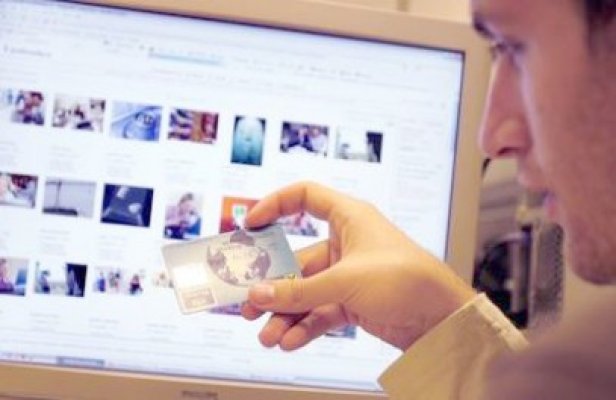 Bancpost trimite clienţilor alerte prin sms
